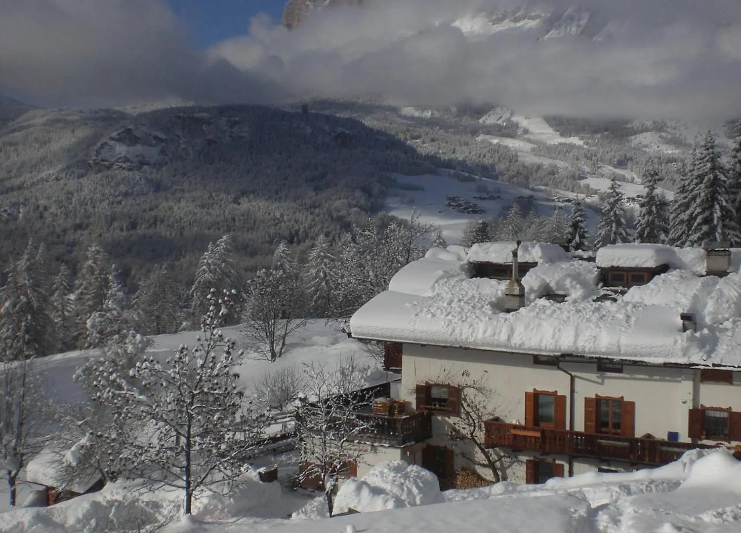 Baita Fraina Cortina d'Ampezzo 0*,